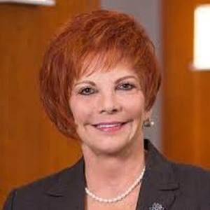 Meet your Posher, Lynette